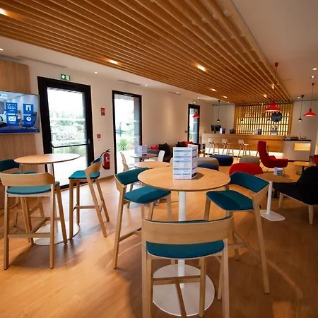 Express - Arcachon - La Teste, An Ihg 라테스트드뷔크